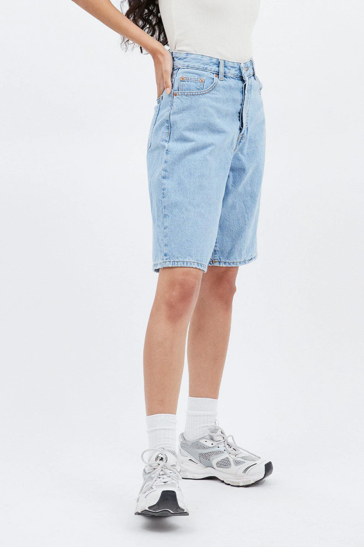 2210103I86_1_3d147b6f-6e14-4897-a6ae-0a66dc0061e2_1800x1800